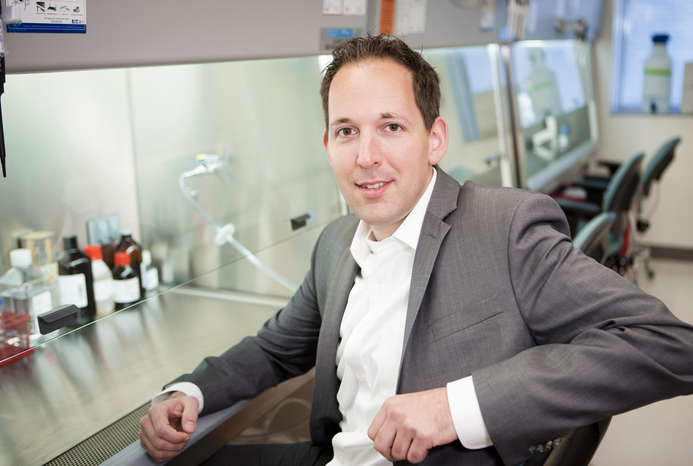 Dr. Gregory F. Sonnenberg. Credit: René Perez